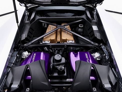 Used 2018 Lamborghini Huracan Performante image 3