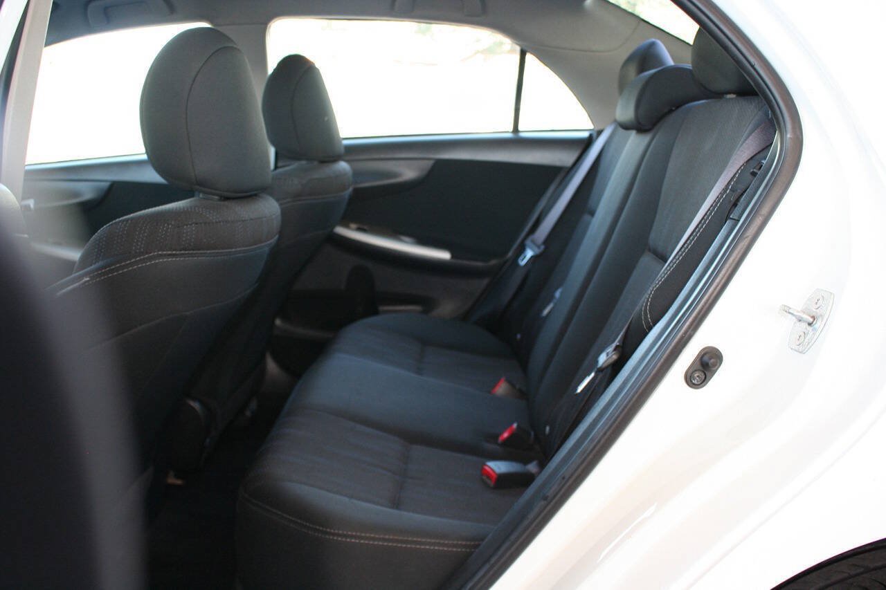 Used 2013 Toyota Corolla S FWD image 21
