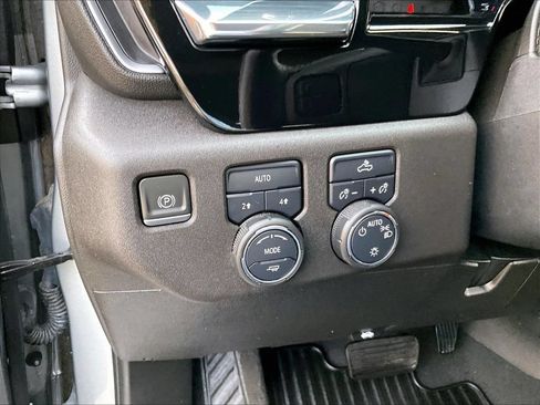 Used 2023 Chevrolet Silverado 1500 LT AWD/4WD image 26