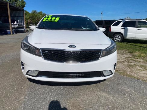 Used 2017 Kia Forte EX w/ EX Premium Plus Package FWD image 4