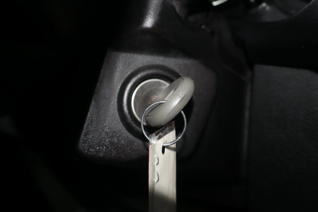 Used 2015 Jeep Wrangler Unlimited Sport w/ Connectivity Group AWD/4WD image 22