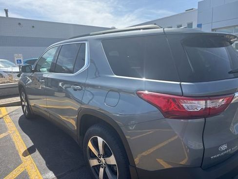 Used 2019 Chevrolet Traverse LT w/ LT Premium Package image 5