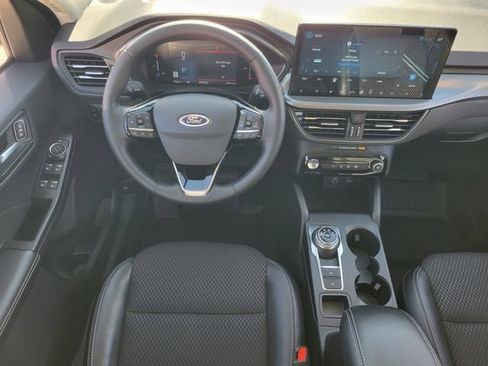 Used 2025 Ford Escape Base image 12