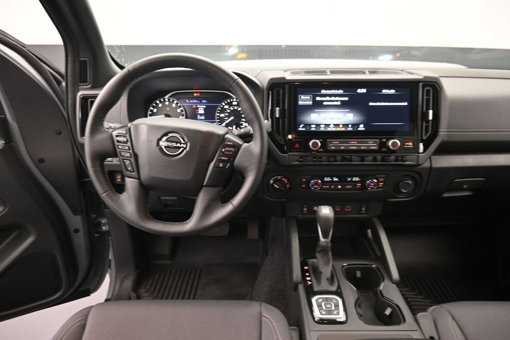 Used 2026 Nissan Frontier SV w/ SV Convenience Package AWD/4WD image 11