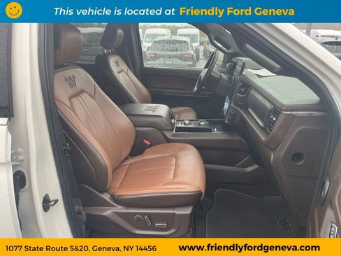 Used 2024 Ford Expedition Max King Ranch AWD/4WD image 16