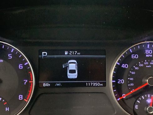 Used 2022 Kia Forte LXS FWD image 23
