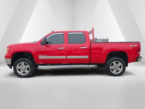 Used 2011 GMC Sierra 2500 SLT w/ SLT Convenience Package image 8
