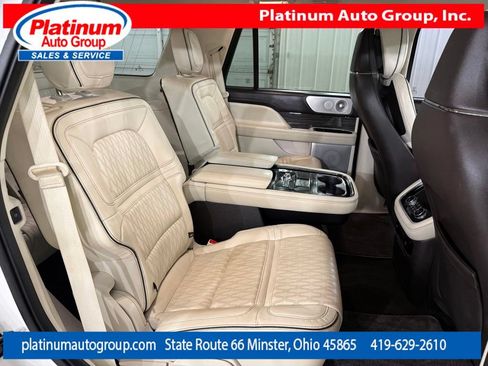 Used 2020 Lincoln Navigator Black Label w/ Cargo Convenience Package AWD/4WD image 41