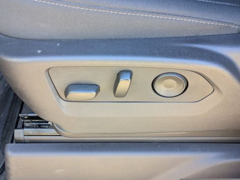 Used 2024 Chevrolet Silverado 1500 Custom RWD image 19