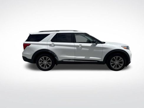 Used 2023 Ford Explorer Limited w/ Equipment Group 301A RWD image 4
