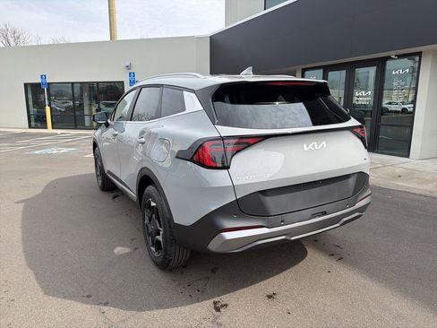 New 2026 Kia Sportage EX image 8
