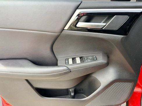 Used 2023 Mitsubishi Outlander SE FWD image 9