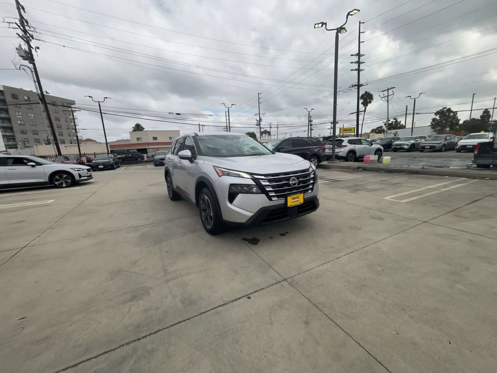 Used 2025 Nissan Rogue SV FWD image 3