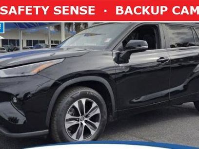Used 2023 Toyota Highlander XLE
