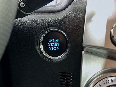 Used 2024 Toyota 4Runner SR5 image 20