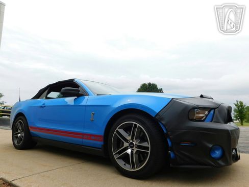 Used 2010 Ford Mustang Shelby GT500 image 21