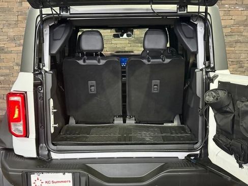 Used 2023 Ford Bronco Black Diamond w/ Sasquatch Package AWD/4WD image 8