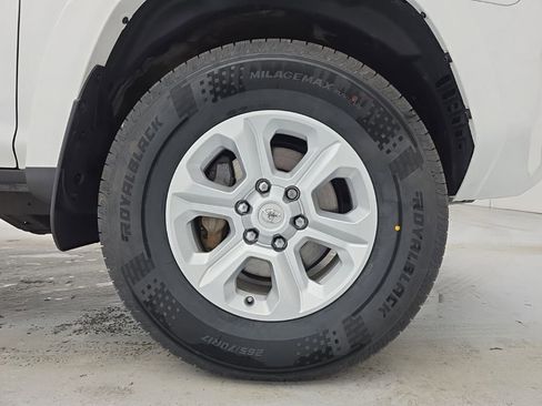 Used 2023 Toyota 4Runner SR5 Premium w/ Moonroof Package image 13