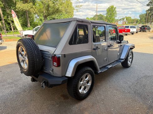 Used 2014 Jeep Wrangler Unlimited Sahara AWD/4WD image 5