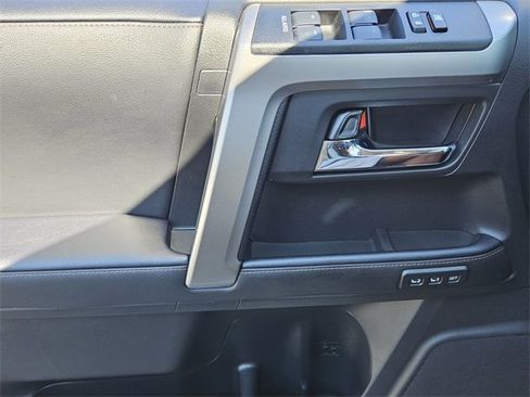 Used 2023 Toyota 4Runner Limited image 33