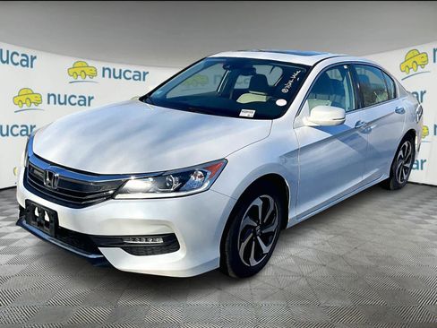 Used 2017 Honda Accord EX-L image 2