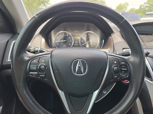 Used 2015 Acura TLX w/ Technology Package FWD image 18