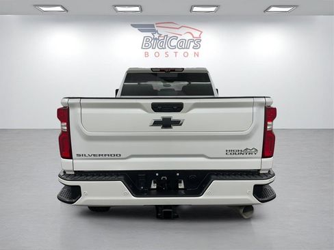 Used 2023 Chevrolet Silverado 3500 High Country image 5