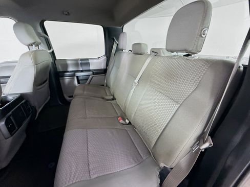 Used 2016 Ford F150 XLT RWD image 27