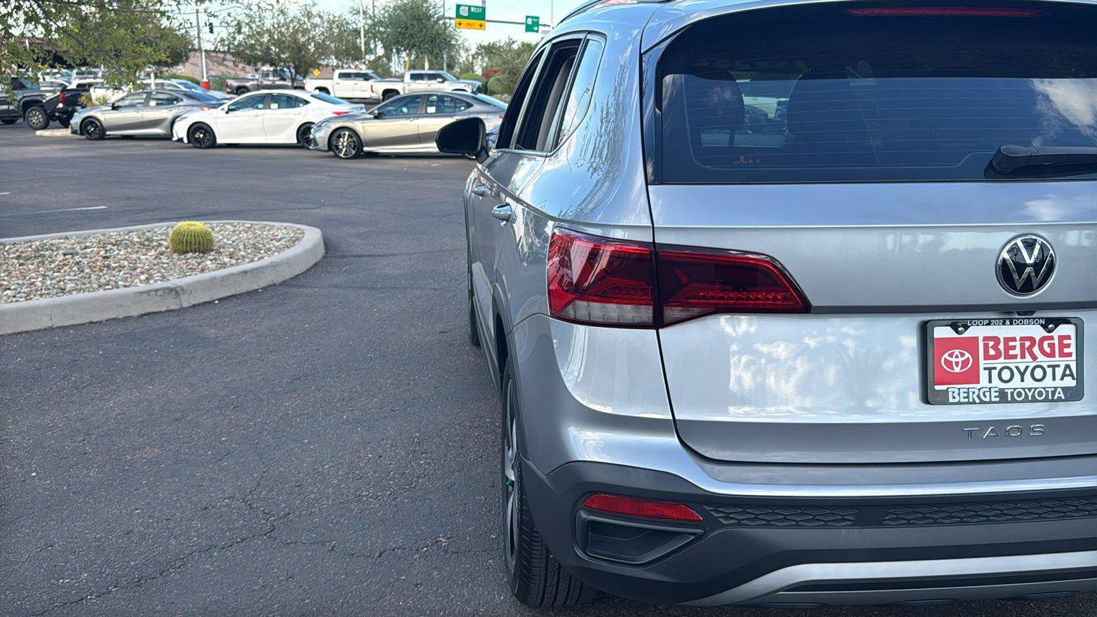 Used 2024 Volkswagen Taos S AWD/4WD image 8
