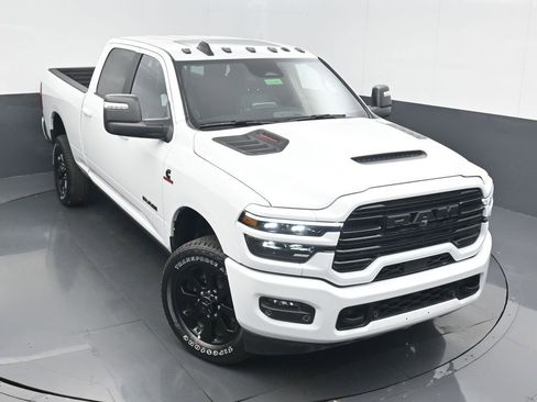 New 2025 RAM 2500 Laramie AWD/4WD image 41