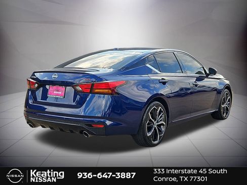 Certified 2024 Nissan Altima 2.5 SR image 3