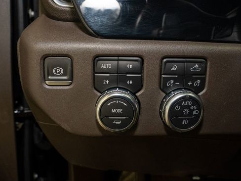 Used 2022 GMC Sierra 1500 SLT w/ SLT Premium Plus Package image 20