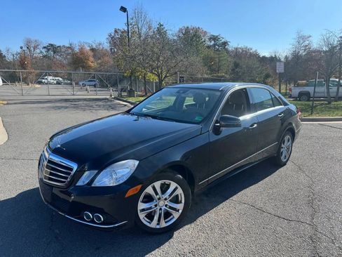 Used 2010 Mercedes-Benz E 350 4MATIC Sedan image 40
