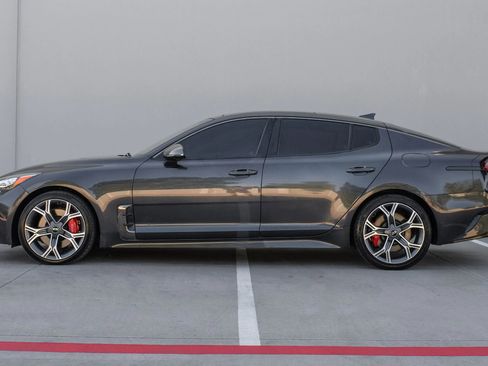 Used 2020 Kia Stinger GT2 image 17