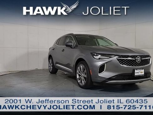 Used 2022 Buick Envision Avenir w/ Technology Package II FWD image 2