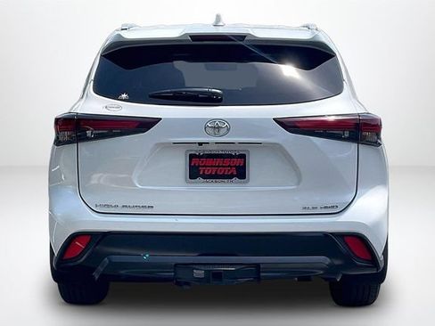 Used 2026 Toyota Highlander XLE AWD/4WD image 4