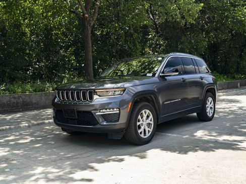 Used 2022 Jeep Grand Cherokee Limited RWD image 5