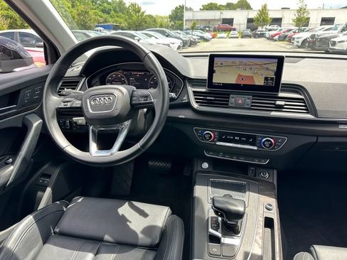 Used 2020 Audi Q5 e Prestige w/ Prestige Package AWD/4WD image 17