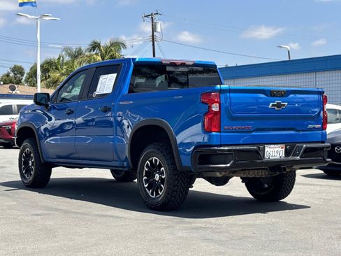 Used 2023 Chevrolet Silverado 1500 ZR2 w/ Technology Package AWD/4WD image 7