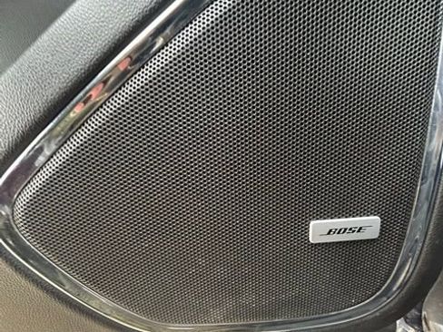 Used 2018 GMC Yukon SLE image 31