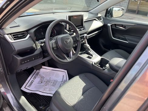 Used 2025 Toyota RAV4 XLE w/ Convenience Package image 26