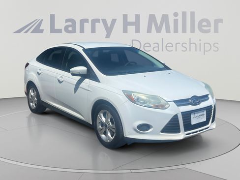 Used 2013 Ford Focus SE FWD image 7