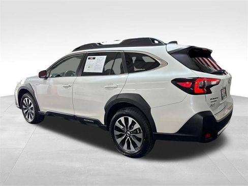 Used 2024 Subaru Outback Limited AWD/4WD image 7