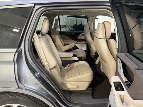 Used 2022 Lincoln Aviator Grand Touring w/ Equipment Group 301A image 14