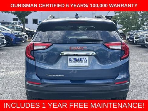 Used 2024 GMC Terrain SLE w/ Driver Convenience Package FWD image 4