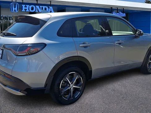 Used 2023 Honda HR-V EX-L image 8