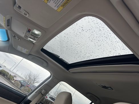 Used 2019 Subaru Outback 3.6R Limited w/ Popular Package #2 image 23