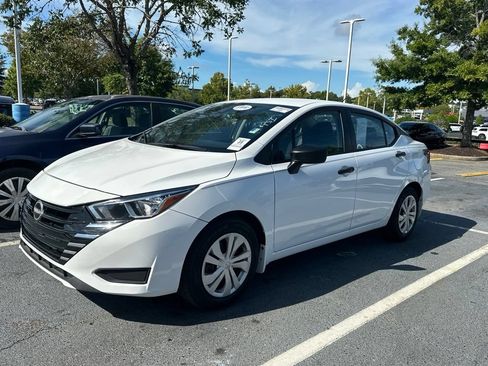 Used 2024 Nissan Versa S w/ Trunk Package FWD image 2