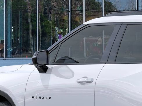 New 2026 Chevrolet Blazer LT AWD/4WD image 12