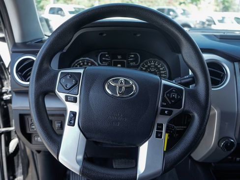 Used 2020 Toyota Tundra SR5 w/ SR5 Upgrade Package AWD/4WD image 20